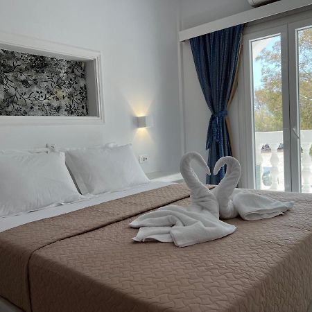 3 Bedroom House Included Free Car Rental Perissa  Exteriör bild