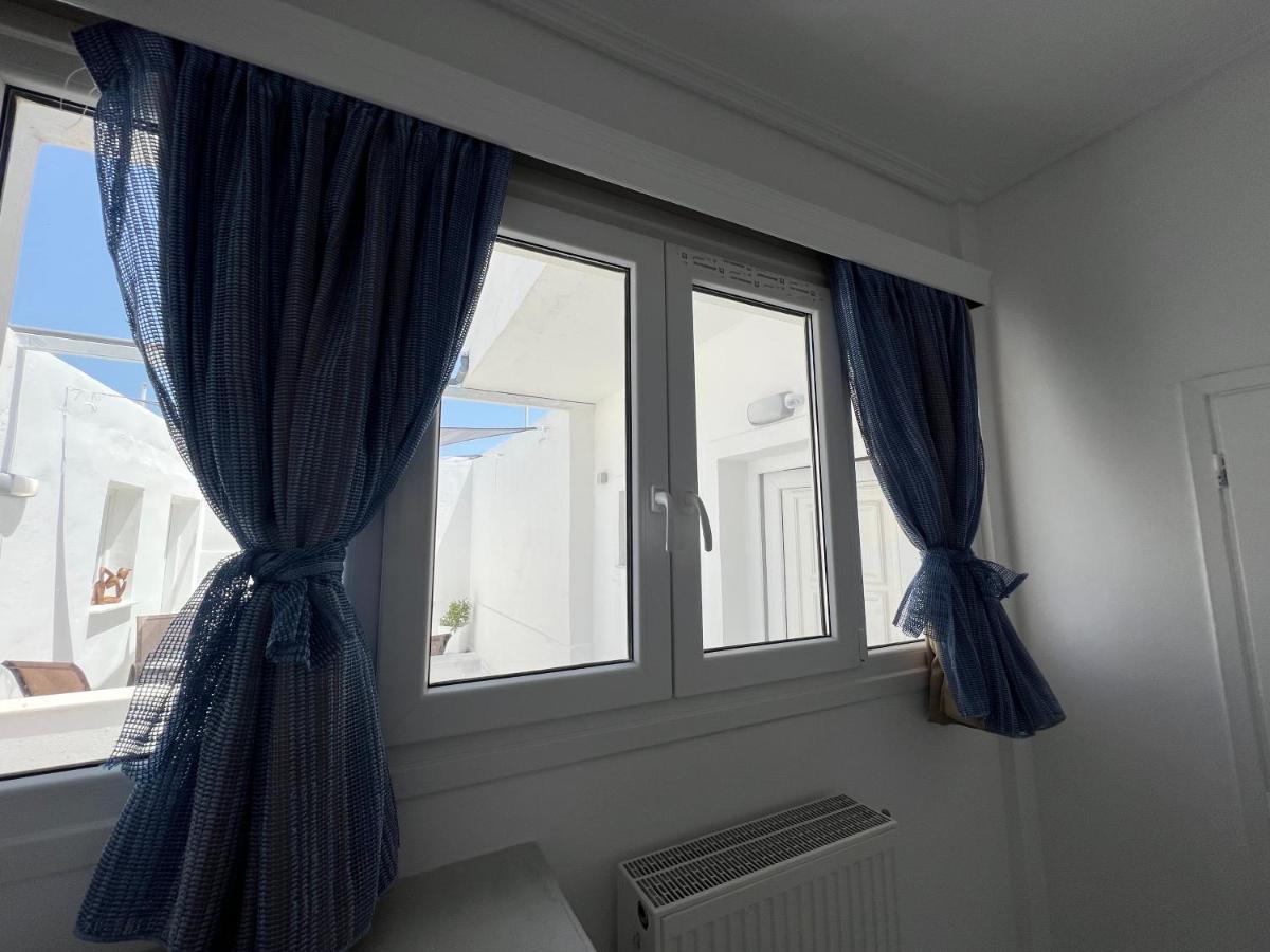 3 Bedroom House Included Free Car Rental Perissa  Exteriör bild