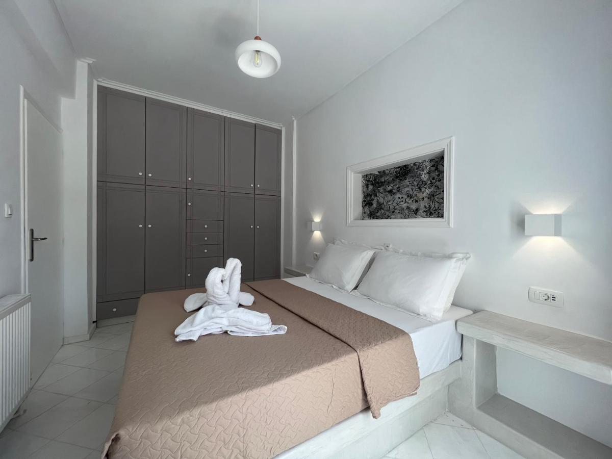 3 Bedroom House Included Free Car Rental Perissa  Exteriör bild
